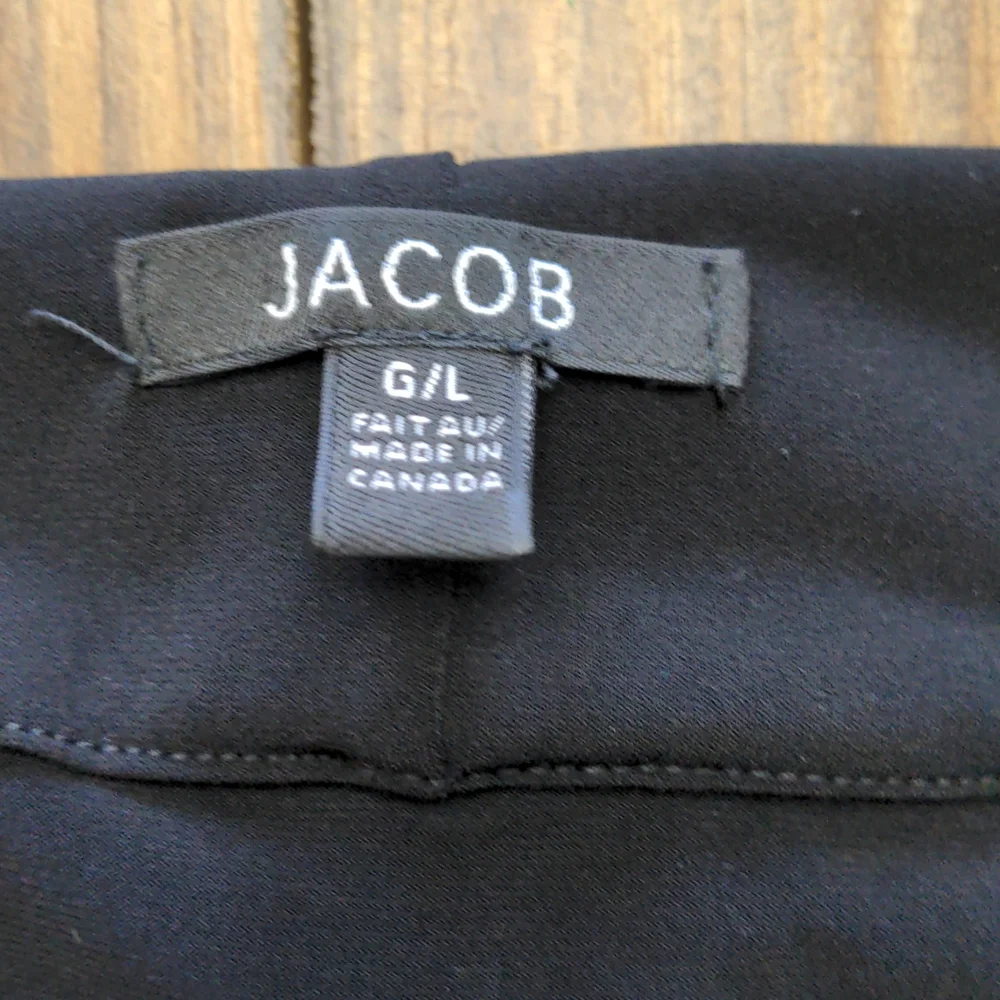 ⭐ 3/$12⭐ Jacob Off Shoulder Top - Picture 2 of 4